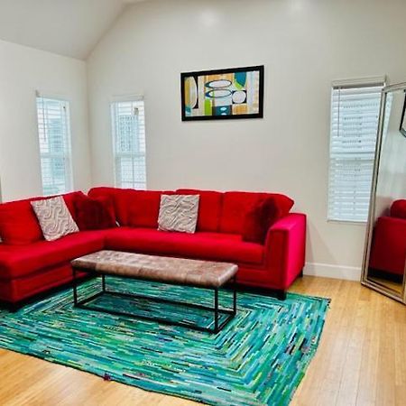 Gated Contemporary 3 Bedroom - 2 Bathroom Home In South La Plus Parking Los Angeles Exterior photo